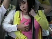 短裙幼顏女生地鐵被色鬼非禮